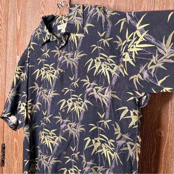 Tommy Bahama Hawaiian Shirt Men's XXL Black Green Floral Bamboo Print Silk Camp - Picture 3 of 11